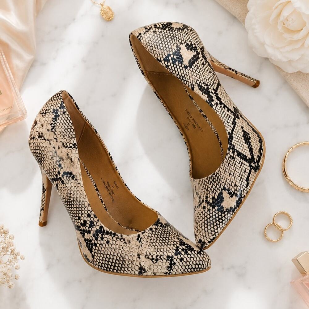 Riverberry Gaby Snake Print Stiletto Pumps Heels Size 10 Beige Pointed Toe Glam